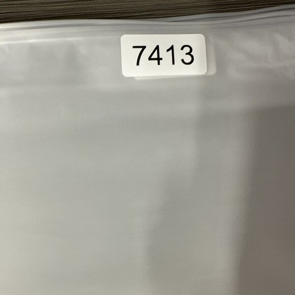 Maurices Women's Top Size 1X Blue Floral 3/4 Sleeve Popover V Neck Button Accent - Picture 9 of 9